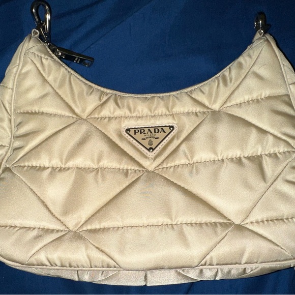 Basically brand new Prada bag for half price. - Picture 4 of 8